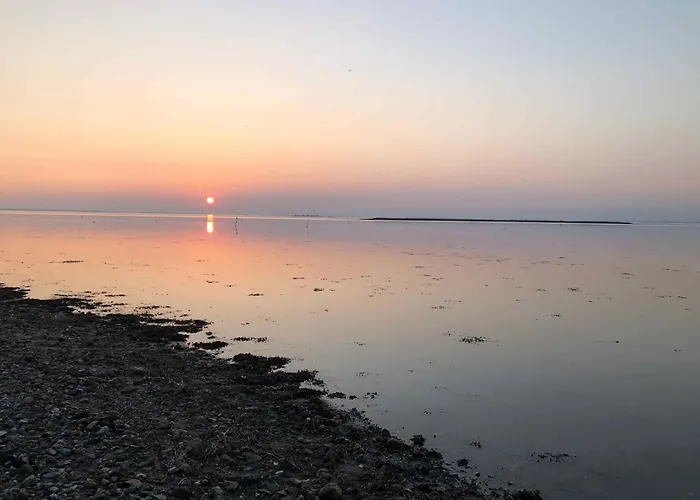 With Sea View On Stryno Apartment