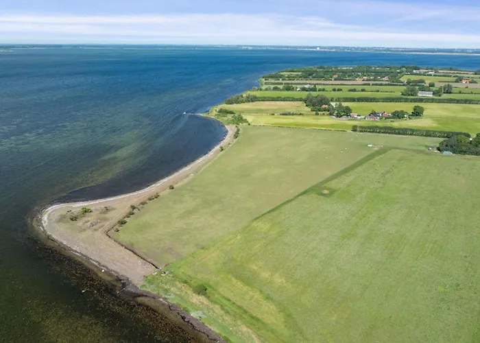 Apartment With Sea View On Stryno *